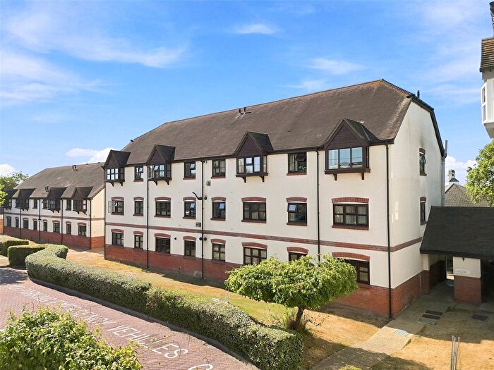 2 Bedroom Flat For Sale In Culver Rise, South Woodham Ferrers, Chelmsford, Essex, CM3