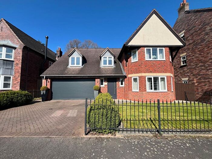 5 Bedroom Detached House To Rent In Whitchurch Lane, Shirley, Solihull, West Midlands, B90
