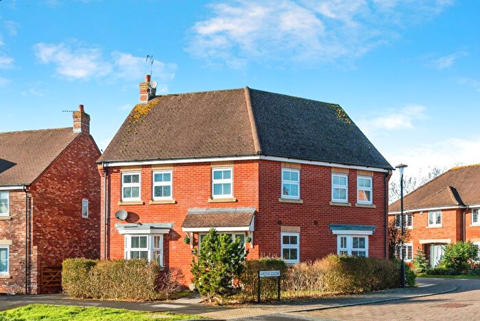 4 Bedroom Detached House For Sale In Mazurek Way, Swindon, SN25