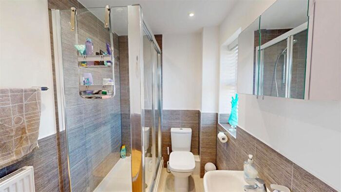 4 Bedroom Detached House For Sale In Cae Ffynnon, Cowbridge, CF71