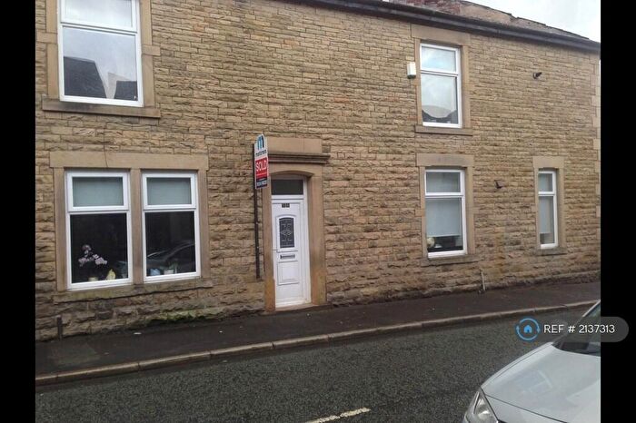 3 Bedroom End Of Terrace House To Rent In Dove Lane, Darwen, BB3