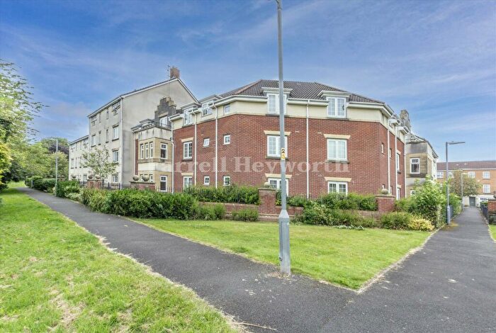1 Bedroom Flat For Sale In Browsholme Court, Westhoughton, Bolton, BL5