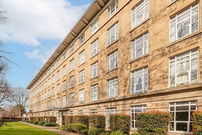 2 Bedroom Flat To Rent In Bromyard Avenue, Acton, W3