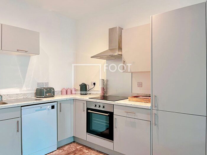 2 Bedroom Flat To Rent In High Point, New John Street, BD1