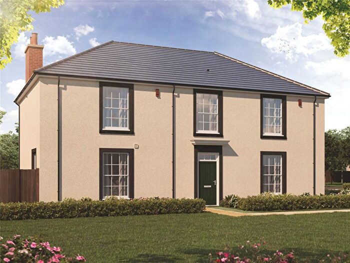 3 Bedroom Semi-Detached House For Sale In Higher Newham Lane, Newham, Truro, Cornwa, TR1