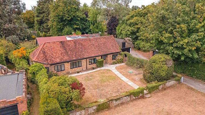 6 Bedroom Detached House For Sale In Commonwood, Kings Langley, Hertfordshire, WD4