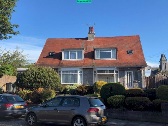 3 Bedroom Semi-Detached House To Rent In Albert Terrace Gardens, Albert Terrace, Aberdeen, AB10