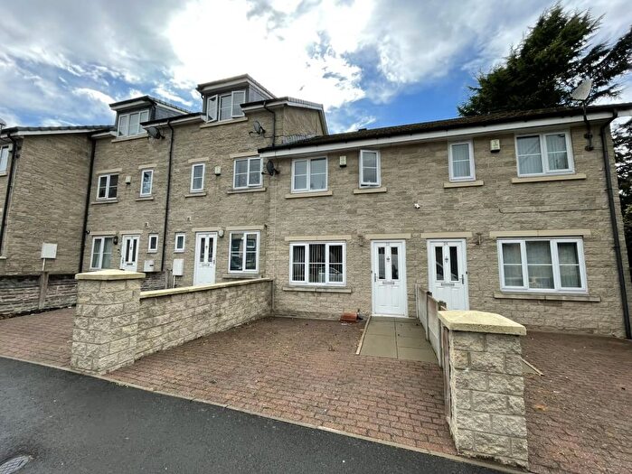 2 Bedroom Town House For Sale In Clifton Street, Clifton Square, Burnley, BB12