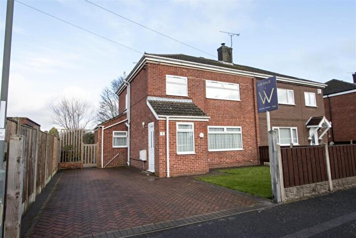 3 Bedroom Semi Detached House For Sale In Shakespeare Street, Grassmoor, Chesterfield, S42