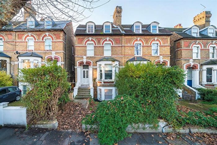 1 Bedroom Flat For Sale In Pepys Road, New Cross, SE14