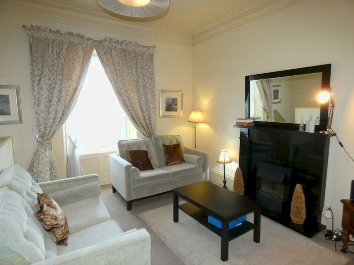 3 Bedroom Apartment To Rent In North Terrace, Spital Tongues, Newcastle, Tyne And Wear, NE2