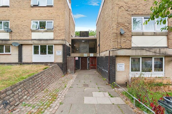 2 Bedroom Maisonette For Sale In Thirlmere Drive, Birmingham, West Midlands, B13