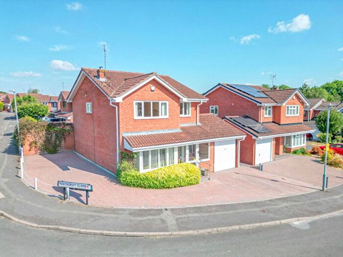 4 Bedroom Detached House For Sale In Thackeray Close, Galley Common, CV10