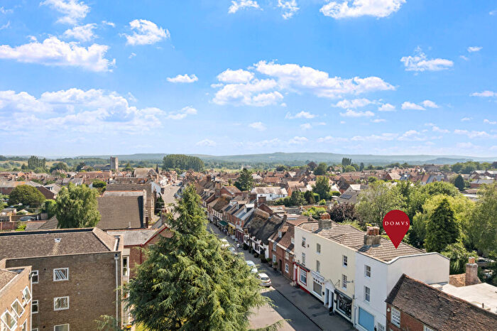 3 Bedroom House For Sale In Wareham, Dorset, BH20 - Photo 2