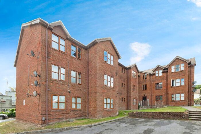 1 Bedroom Apartment To Rent In Wilton Hill Court, Redhill, RH1
