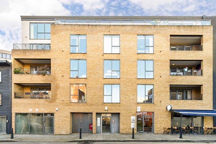 2 Bedroom Flat To Rent In Ada Street, Broadway Market, E8