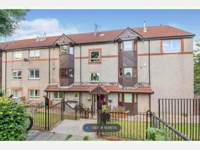 2 Bedroom Flat To Rent In Kyleakin Road, Thornliebank, Glasgow, G46