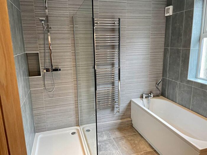 2 Bedroom Flat To Rent In Hillside Crescent, Uplands, Swansea, SA2