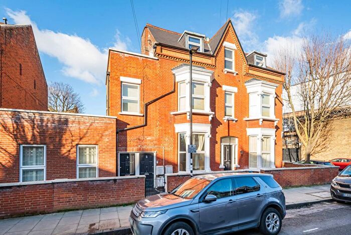 1 Bedroom Flat To Rent In Fairbridge Road, Archway, London, N19