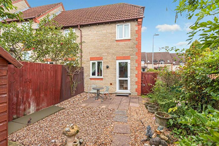 1 Bedroom End Of Terrace House For Sale In Birkdale, Warmley, Bristol, BS30