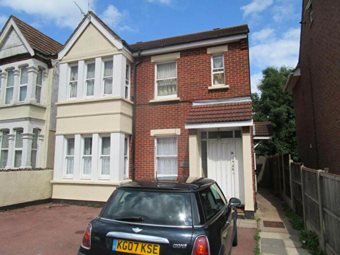 2 Bedroom Flat To Rent In Surbiton Road, Southend On Sea, SS2