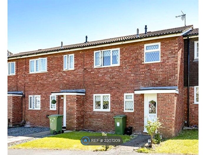3 Bedroom Terraced House To Rent In Barn Close, Bracknell, RG12
