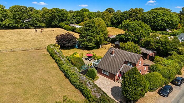 3 Bedroom Detached House For Sale In Abbotswell Road, Frogham, Fordingbridge, SP6