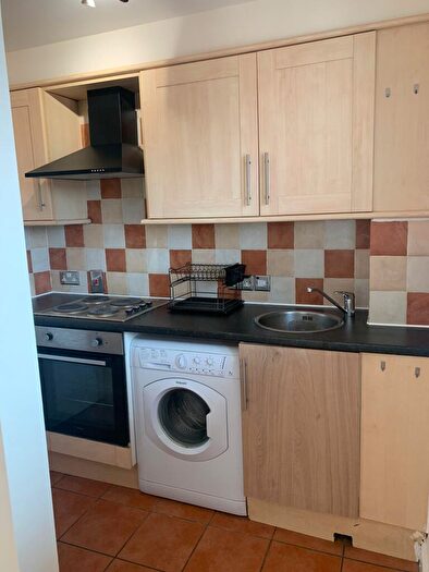 1 Bedroom Flat To Rent In Mill Gardens, - Mill Street, Luton, LU1