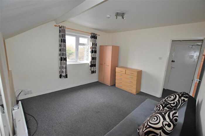 1 Bedroom Flat To Rent In Bramley Road, Leicester, LE3