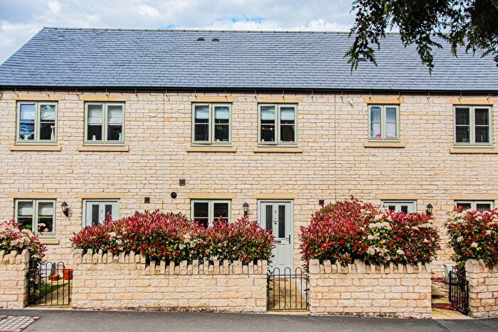 2 Bedroom Terraced House For Sale In Church Street, Irthlingborough, NN9