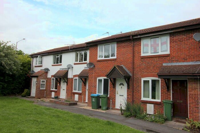 1 Bedroom Terraced House To Rent In Sharp Close, Aylesbury, HP21