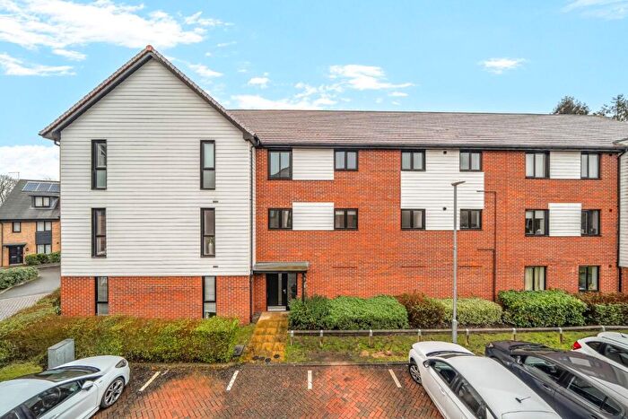 2 Bedroom Apartment For Sale In Charlotte Way, Leybourne, West Malling, ME19