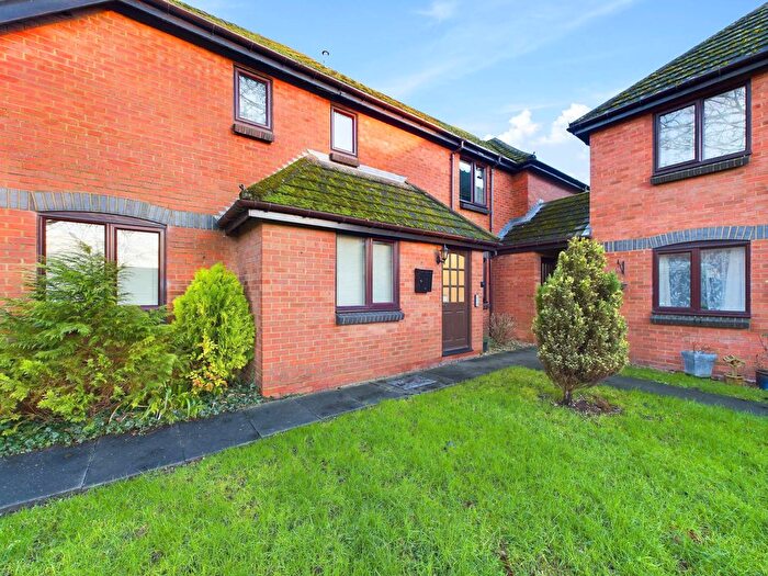 1 Bedroom Flat To Rent In Longwick Road, Princes Risborough, HP27