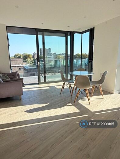 1 Bedroom Flat To Rent In Willowbrook House, London, N4