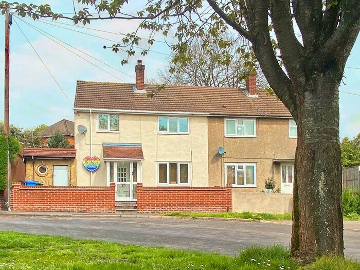 3 Bedroom Semi-Detached House To Rent In All Saints Crescent, Farnborough, GU14