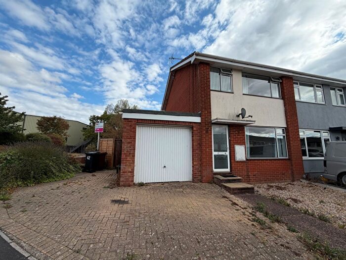 3 Bedroom End Terrace House For Sale In South View Close, Willand, Cullompton, EX15