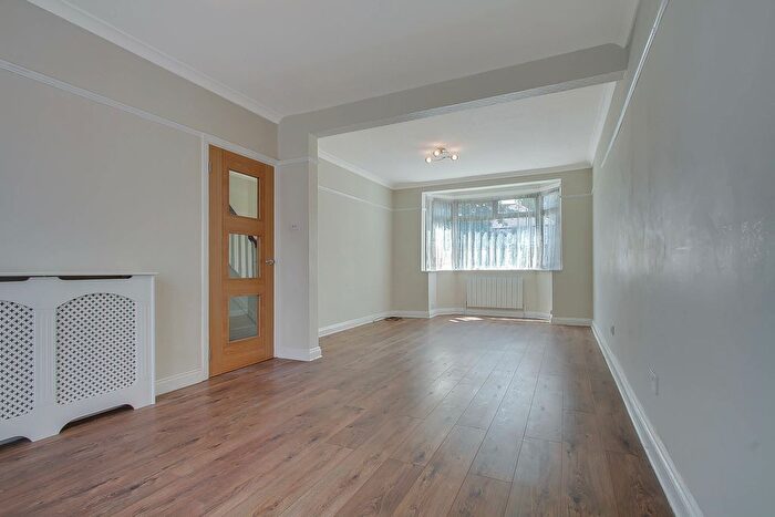 3 Bedroom Terraced House To Rent In Currey Road, Greenford, UB6