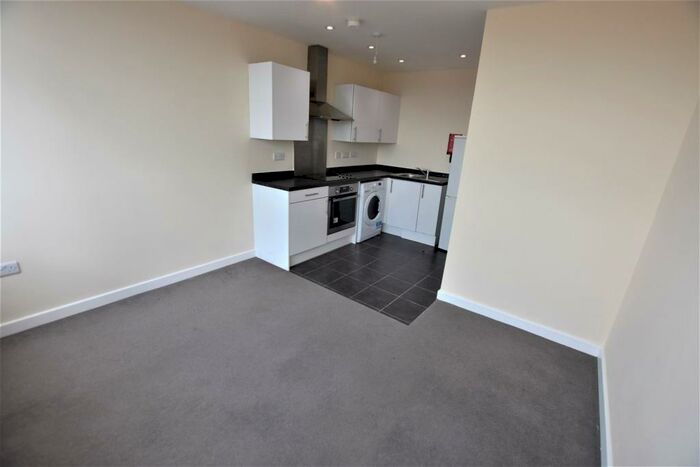 1 Bedroom Flat To Rent In Burleys Way, Leicester, LE1