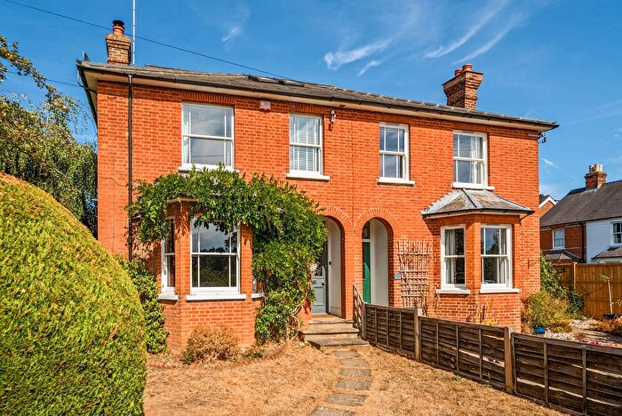 4 Bedroom Semi Detached House For Sale In Tilt Road, Cobham, KT11