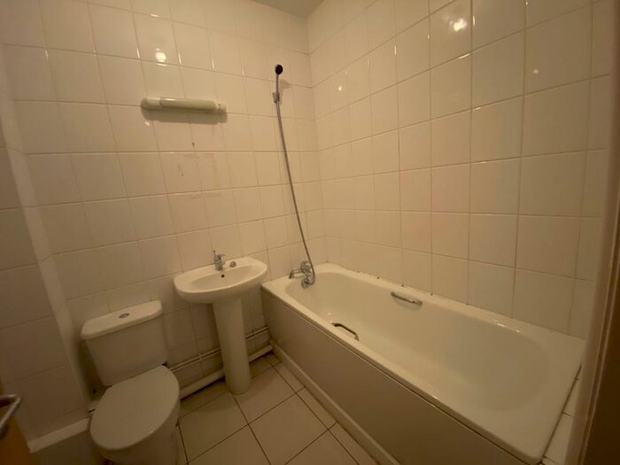 2 Bedroom Flat To Rent In Harrington Chambers, North John Street, Harrington Chambers, L2