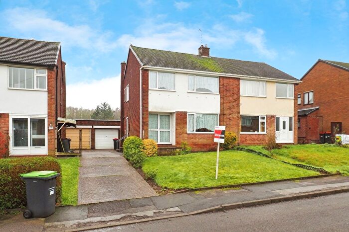 3 Bedroom Semi Detached House For Sale In Shortwood Avenue, Hucknall, Nottingham, Nottinghamshire, NG15