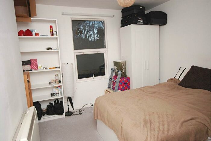 Studio To Rent In Balham Park Road, Balham, SW12