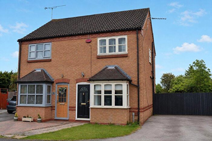 2 Bedroom Semi-Detached House For Sale In Sandhills Park, Newark, NG24