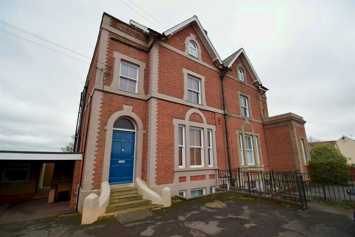 1 Bedroom Flat To Rent In Henley Road, Caversham, Reading, RG4