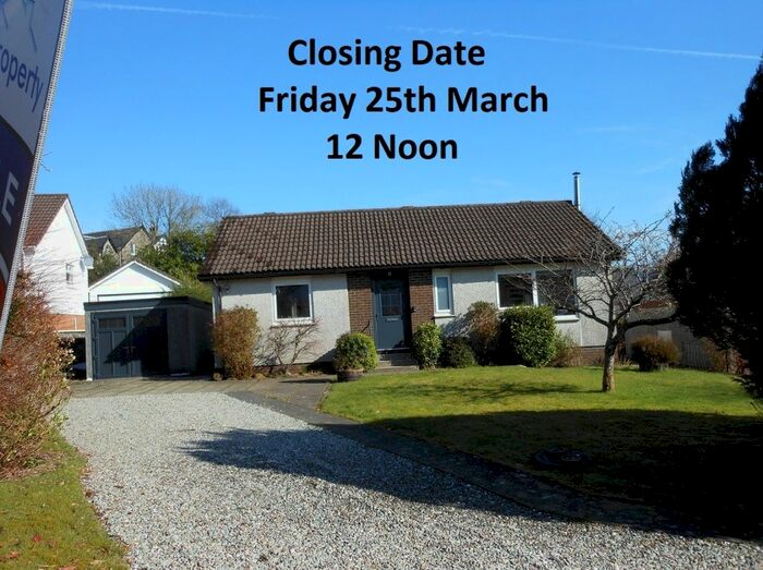 2 Bedroom Detached Bungalow For Sale In Ardenfield Shore Rd, Ardentinny, PA23