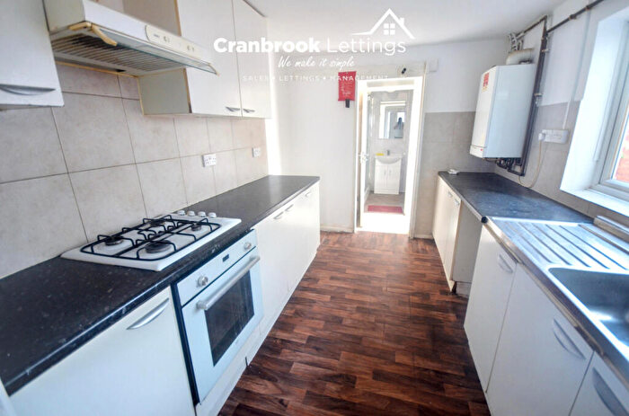 3 Bedroom Terraced House For Sale In Oakfield Road, E6