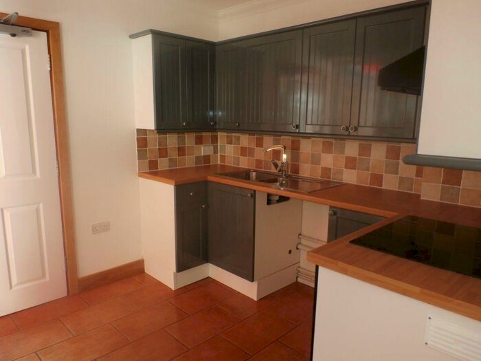2 Bedroom Flat To Rent In Paradise Street, Cambridge, CB1