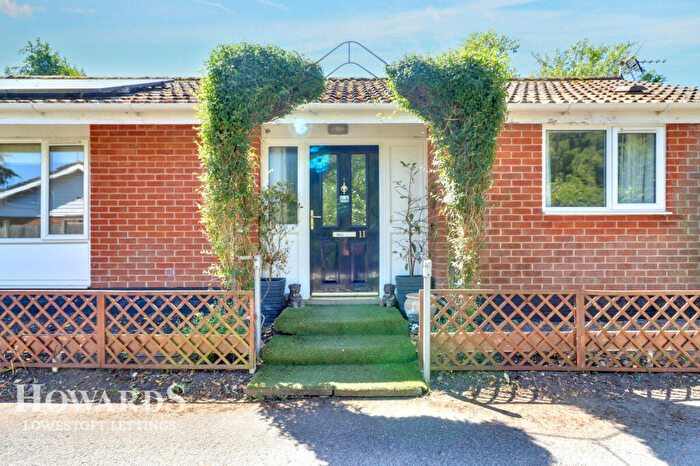 2 Bedroom Bungalow To Rent In Beccles Road, Beccles, NR34