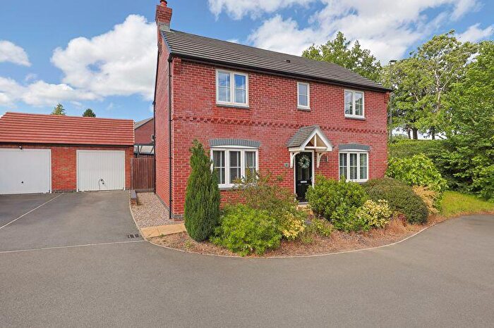 4 Bedroom Detached House For Sale In Baker Crescent, Wingerworth, Chesterfield, S42