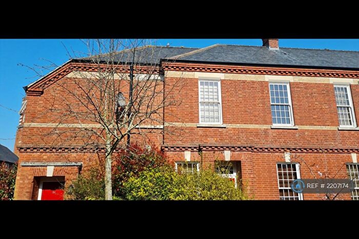3 Bedroom Maisonette To Rent In Watertower Way, Basingstoke, RG24